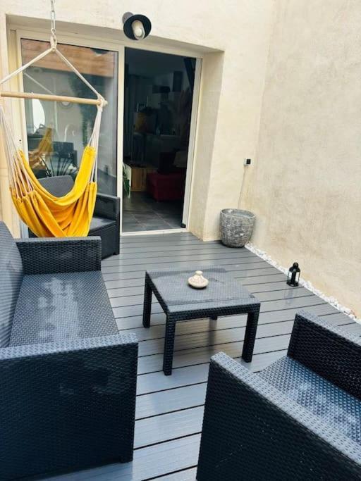 Appartement En Petite Camargue Saint-Laurent-dʼAigouze Екстериор снимка