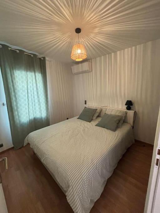 Appartement En Petite Camargue Saint-Laurent-dʼAigouze Екстериор снимка